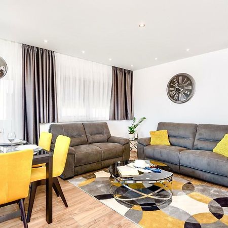 Stella Apartment 챠브타트 외부 사진